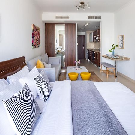 Frank Porter - Goldcrest Executive Appartamento Dubai Esterno foto