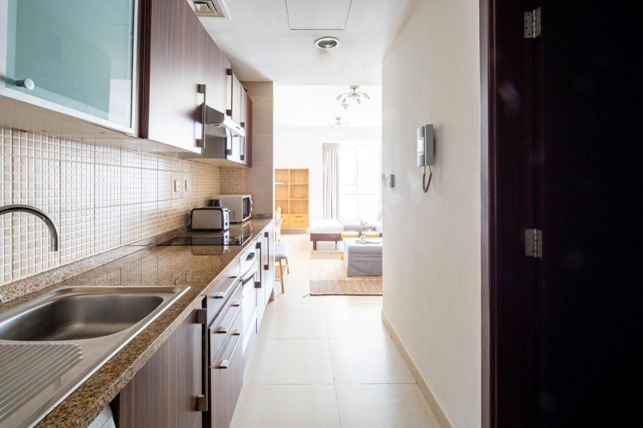 Frank Porter - Goldcrest Executive Appartamento Dubai Esterno foto